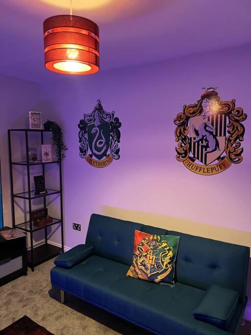 Potters Hideout- 2 Bedroom 2 Bathroom Apartment 왓퍼드 외부 사진