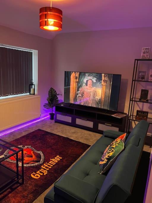 Potters Hideout- 2 Bedroom 2 Bathroom Apartment 왓퍼드 외부 사진
